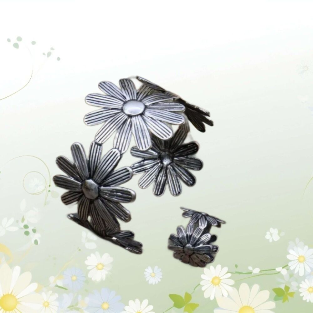 New Silver Daisy Flower Cuff Bracelet & Ring Set Adjustable Flowers